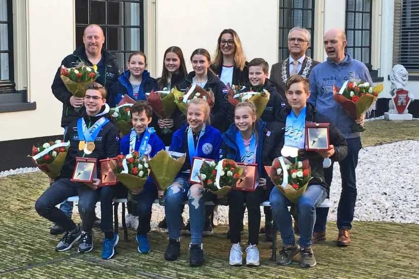 364181w1600270aa967759116q90