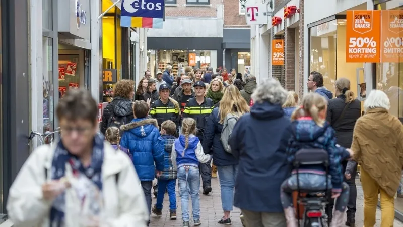 aanstellen twee collegas op straat 1