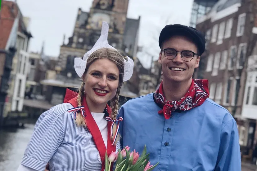 alkmaars kaasmeisje krijgt vriendje