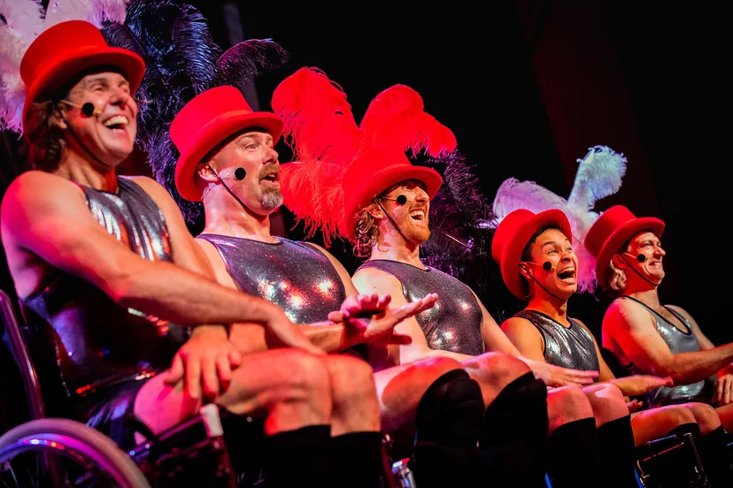 ashton brothers scenefoto 2 floris heuer 1600 2