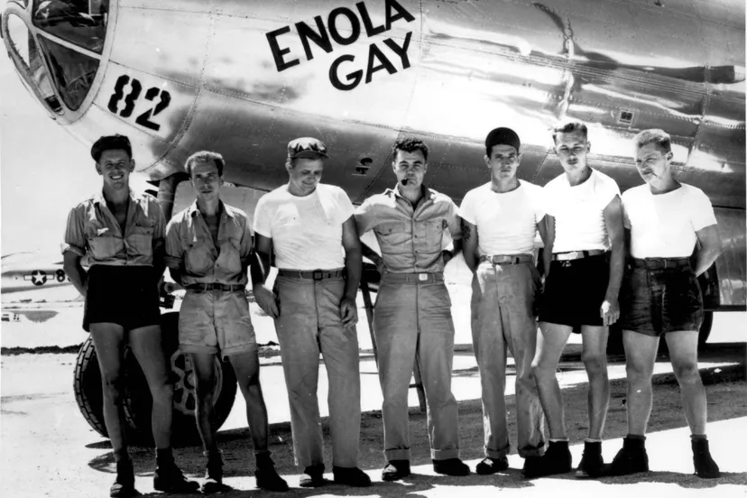 b 29 enola gay w crews wiki