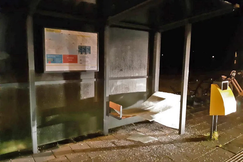 bushokje politie heerhugowaard facebook