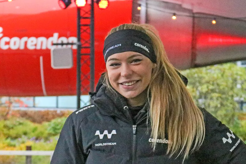 corendonijsbaanopeningjuttaleerdam 1