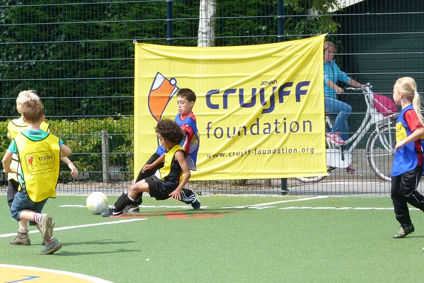 cruyff courts voetbaltoernooi