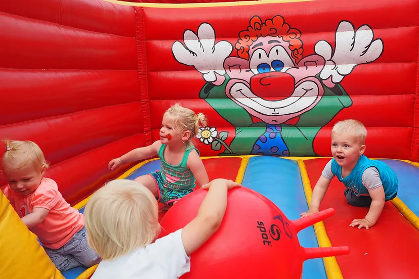 dreumesinstuif in sportcomplex de meent