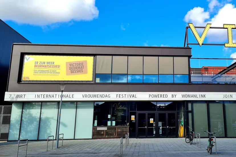 foto podium victorie internationale vrouwendag 7 maart 1