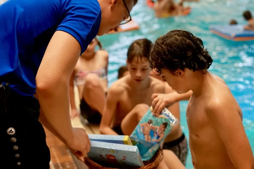 meivakantie in zwembad hoornse vaart 1