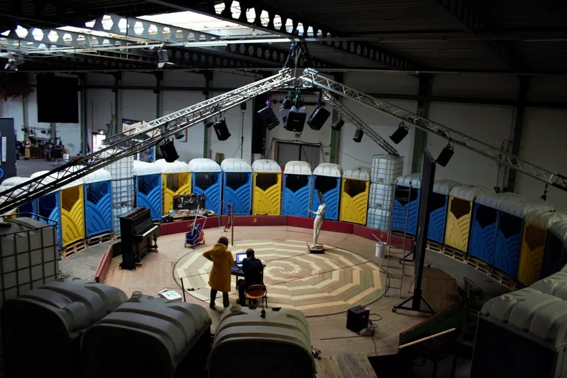 peeshow foto ninabakker