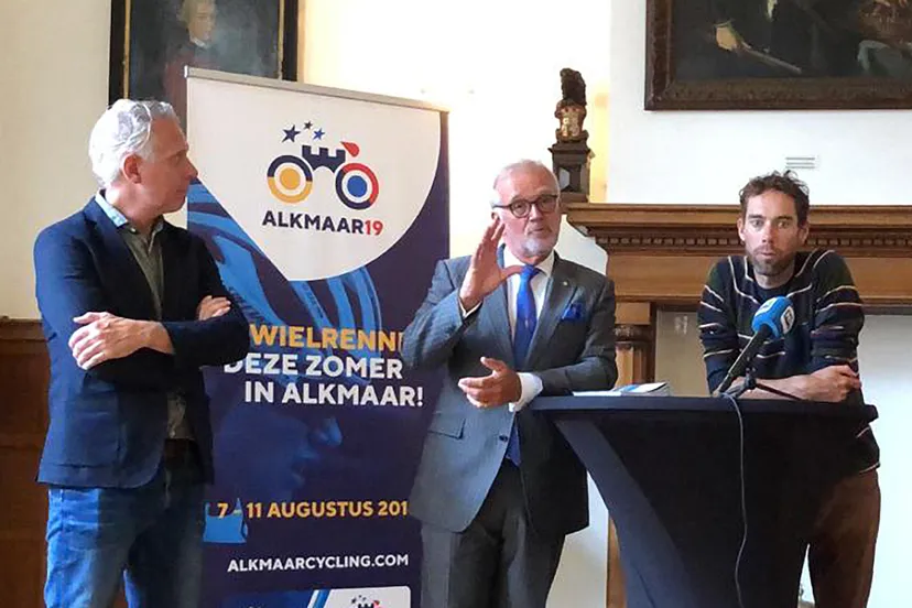 persconferentie ek almaar