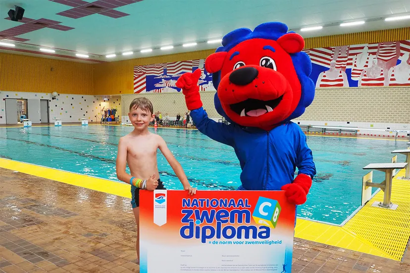 snelcursus zwemdiploma b en c in zwembad hoornse vaart