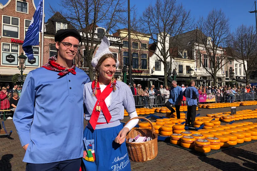 wie worden onze nieuwe kaasmeisjes en jongens foto alkmaar marketing