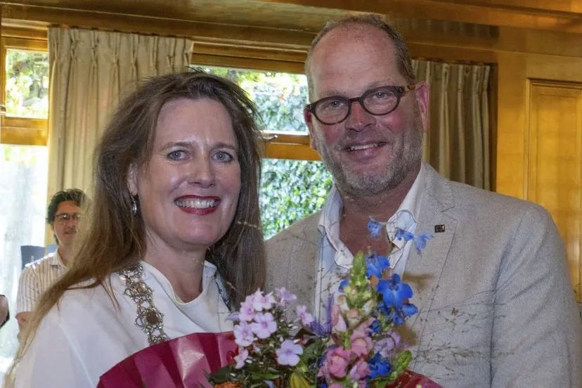 20240905 gouden ere insigne voor peter visser foto jjfoto