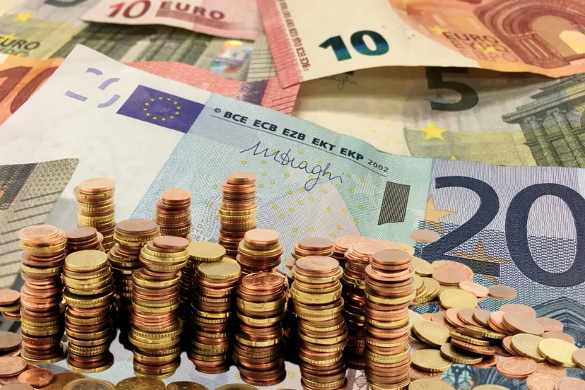 money 1048186 1920 kopieren pixa