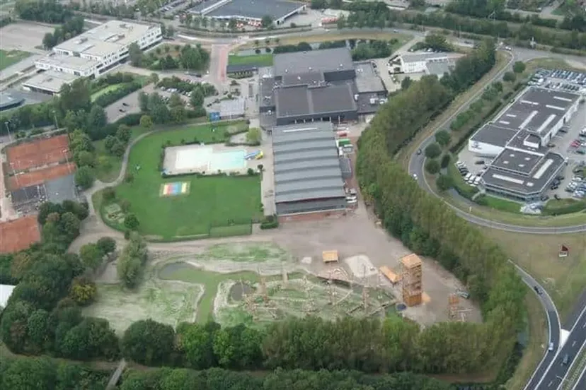 luchtfoto hele complex hv hoog sept 2009 673de25a6918e