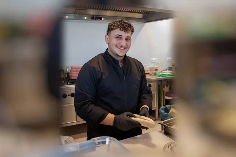 Carlos Habash 1 kopiëren achtergrond kopiëren lagen