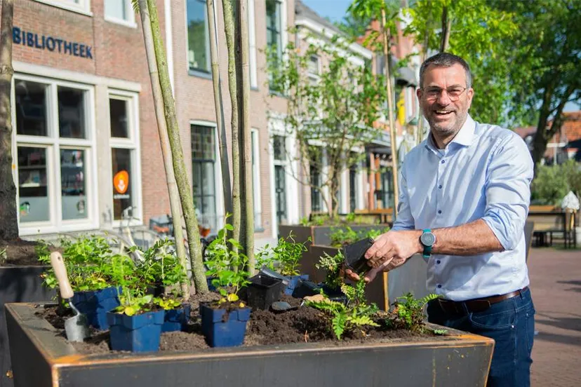 boombakken centrum sneek en wethouder henk de boer gem sudwest fryslan