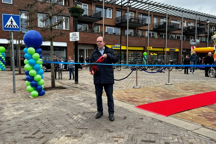 2 heropening marktplein