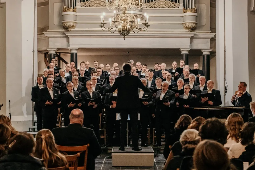 318792890 569391911695068 9222693072225658205 n