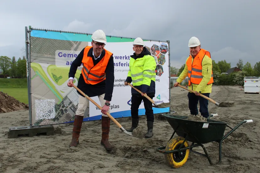 foto start werkzaamheden bustransferium andel 6