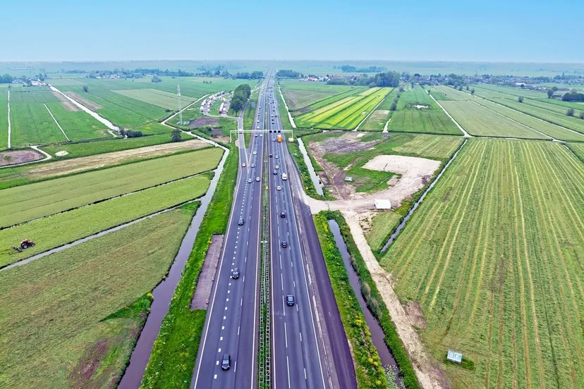 shutterstock 2505844041