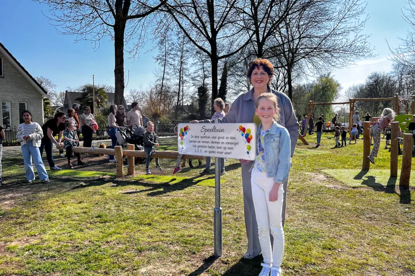 speeltuin ridderpoort sleeuwijk opening wethouder schipper en ninthe foto 4