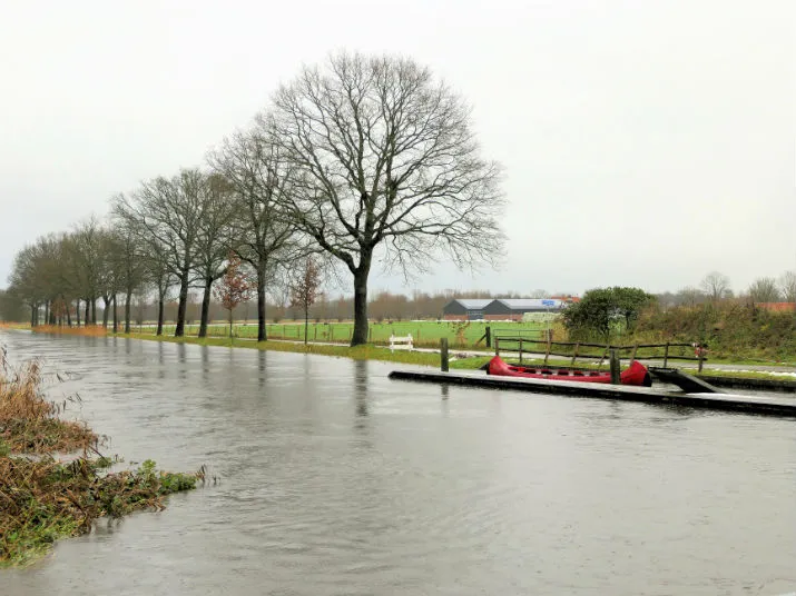20171214 valleikanaal tot de rand vol