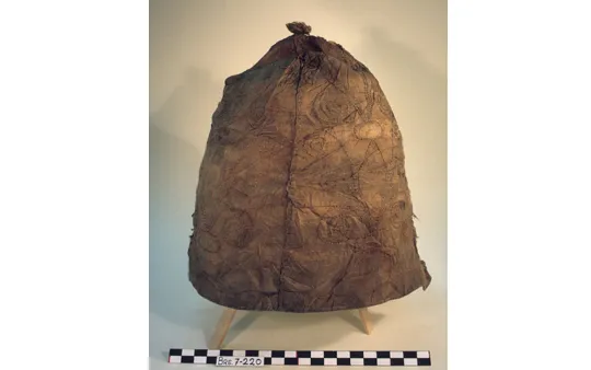 4220 fullimage vondst van de maand zijden muts