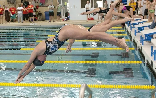 5695 fullimage zwemmen