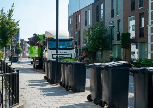 ophaaldienst rova leegt containers 0