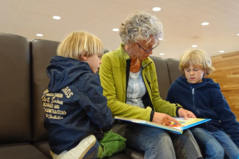 to read aloud g01c364bed 1280