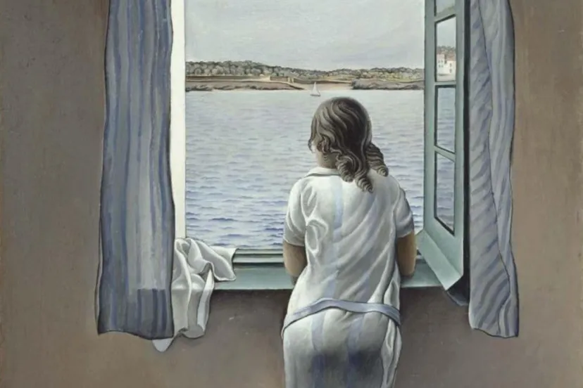 vrouw bij het venster