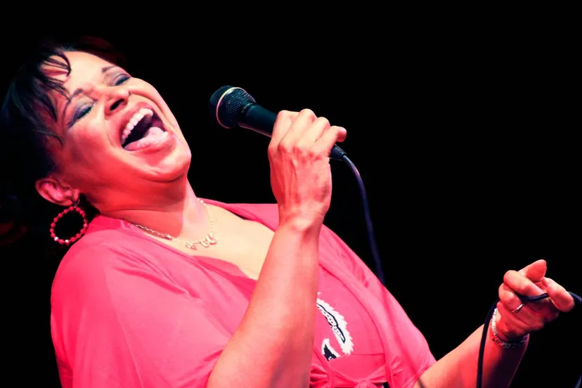 Deborah Carter (fotograaf Julio Sanchez) (Groot)