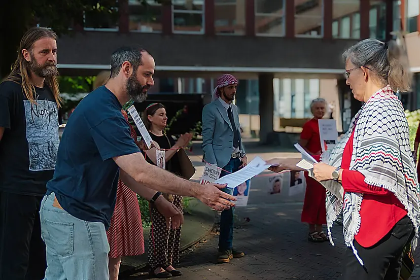Overhandiging oproep Bram Leeuwenkamp