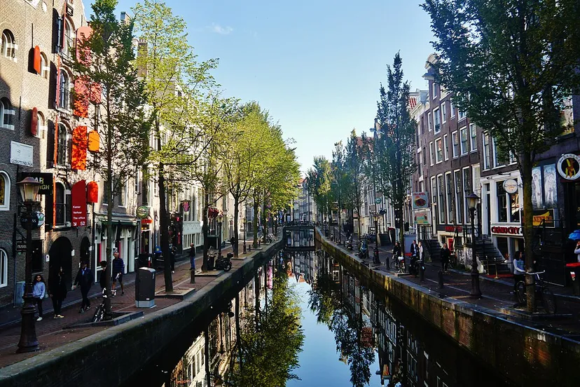 1024px amsterdam de wallen 5