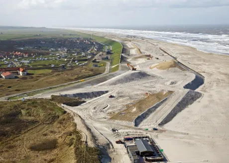 wwwnoord hollandnlupload9b29f217 26e2 41cb 8a1d dd25ab1b0937 150330 luchtfoto aannemer vanuit petten 460 d841cfd270815265e806be1a6267359e37fd8cd5