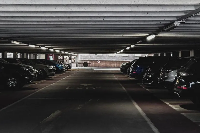 parking-garage-7091689_1280