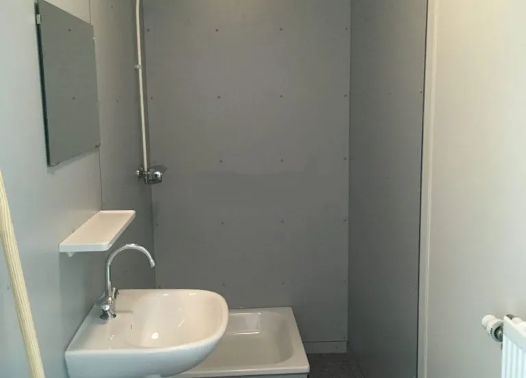 azc badkamer eigen foto 768x1024