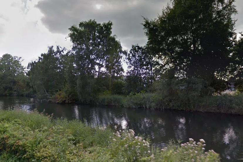 bedrijventerrein vlijtseweg kanaal noord google street view