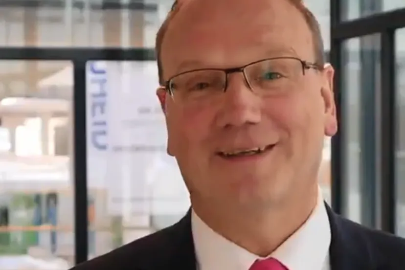 burgemeester heerts apeldoorn