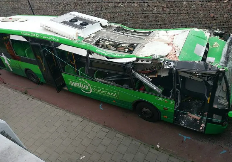 bus apeldoorn syntus bustunnel vkmag