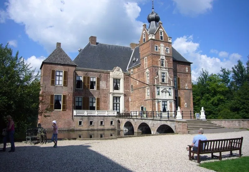 cannenburch caseman cc wikimedia