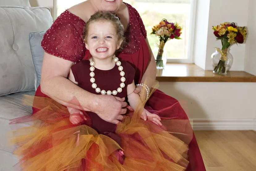 grandmother with granddaughter 2081318