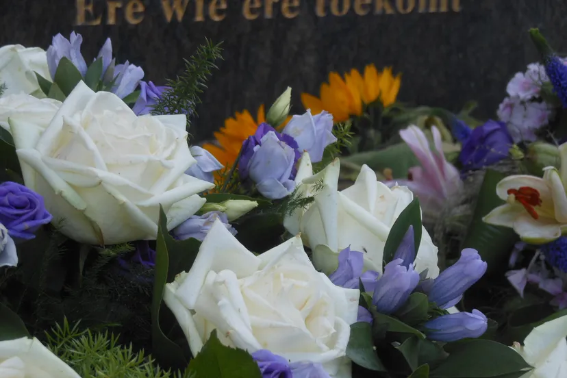 indi monument ere wie ere toekomt esther dekker