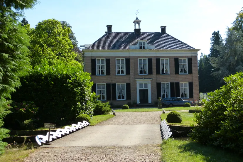 klarenbeek huize klarenbeek wikimedia willemjans cc by sa 30