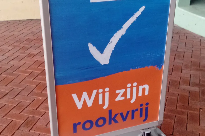 rookvrije generatie wij zijn rookvrij sign at the umcg groningen 2019 03