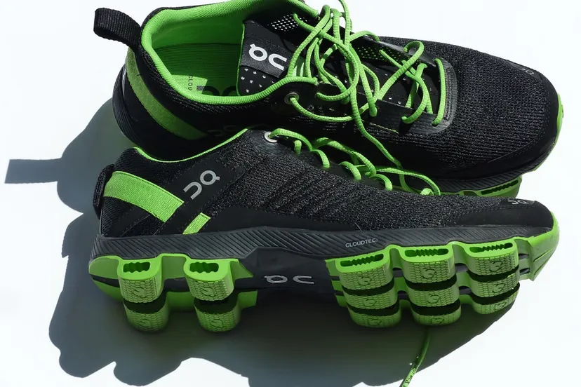 sportschoenen pixabay hans