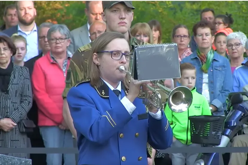 taptoe signaal trompet trompettist