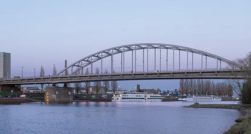1024px arnhem de john frostbrug rm529907 vanaf arnhem zuid img 8947 2019 03 31 2013