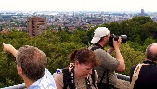 a66xdewekjdcm7vvimue0z54i mensen op de belvedere