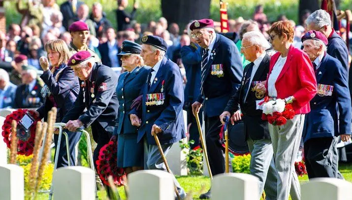 airborne herdenking zonder veteranen en op kleine schaal 715x408